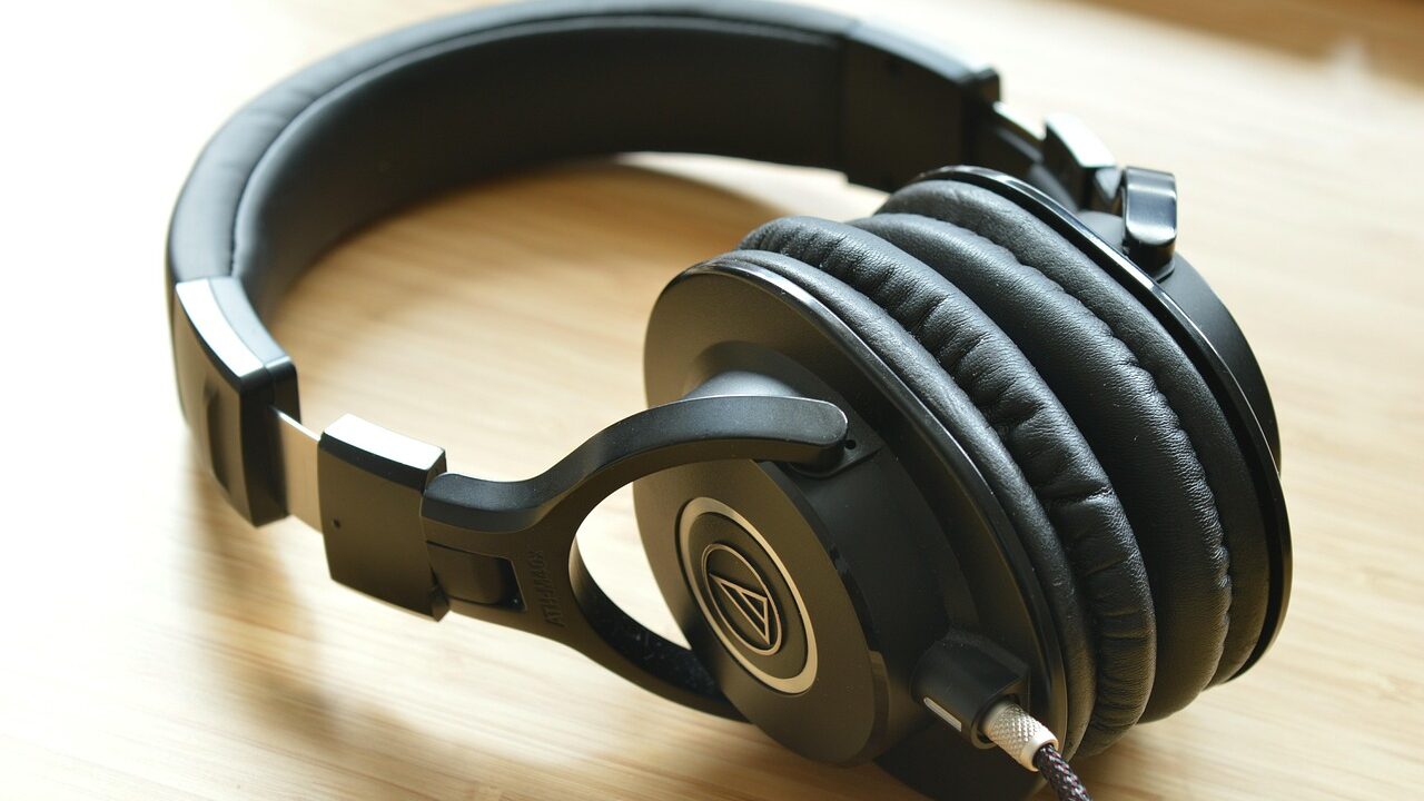 Best 5 Gaming Headphones in the World – Ultimate Guide for Gamers